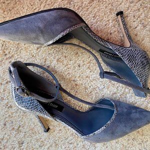 Women's Grey T-strap heels - Size 6